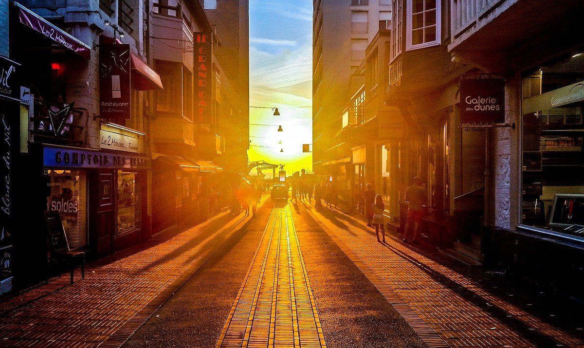 tram-on-street-at-sunset.jpg